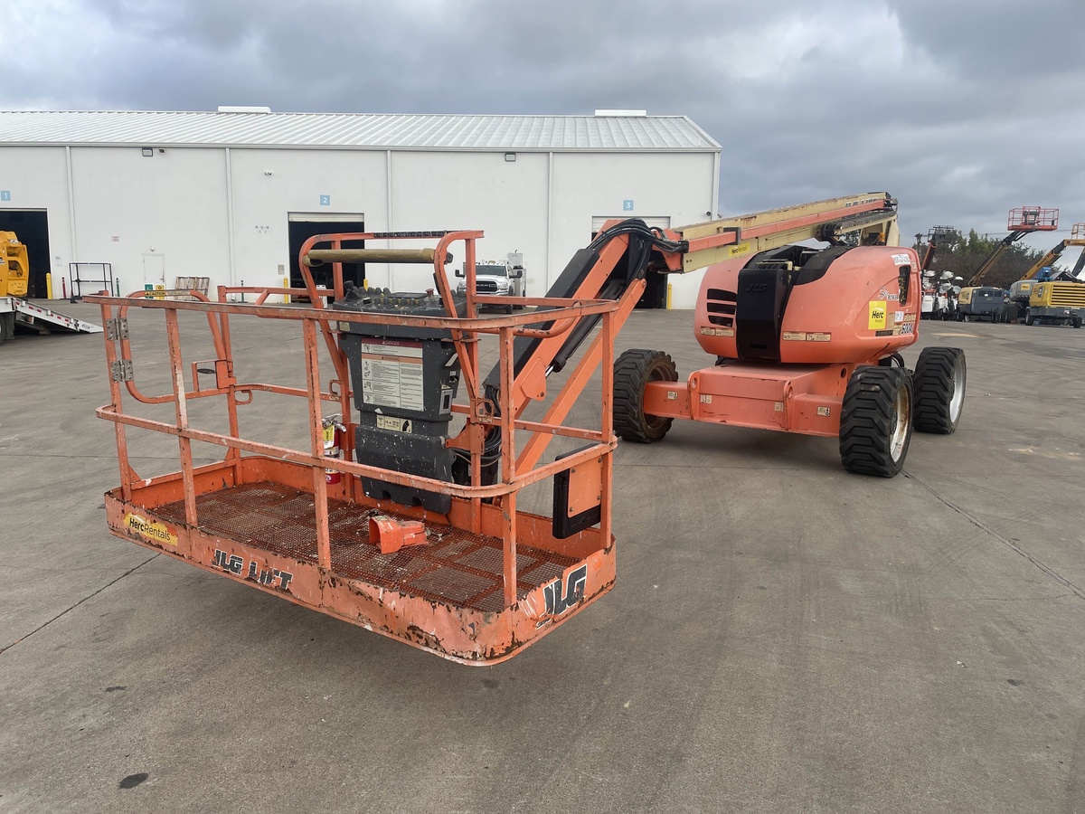2018 JLG 600AJ