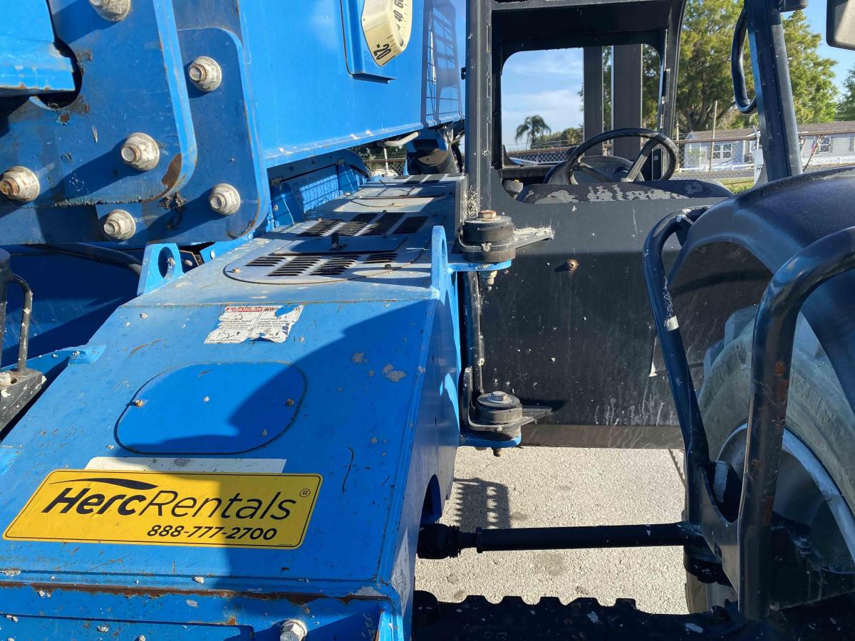 2018 Genie GTH 844