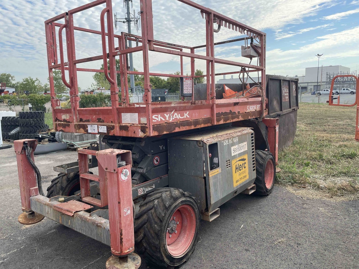 2018 Skyjack SJ-6826RT-4