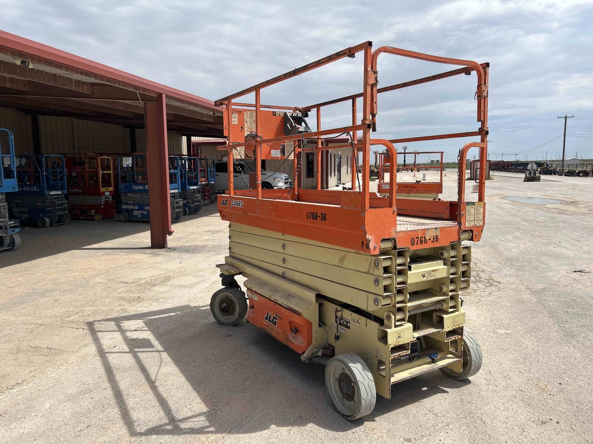 2018 JLG 3246ES-3