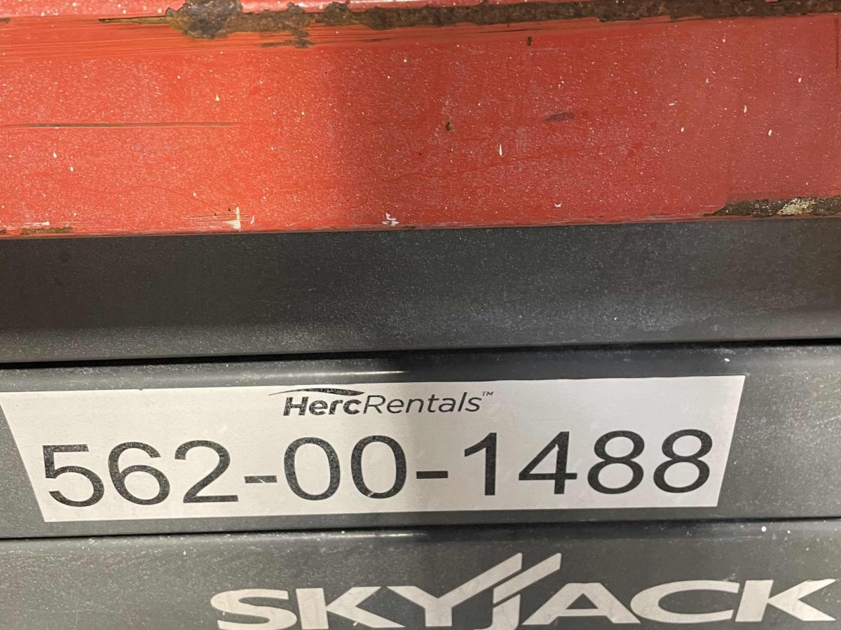2017 Skyjack SJ3226