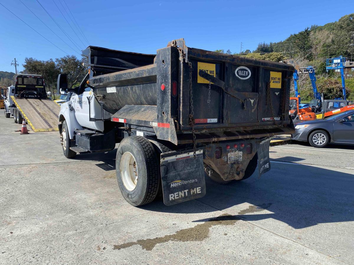 2017 Ford F750