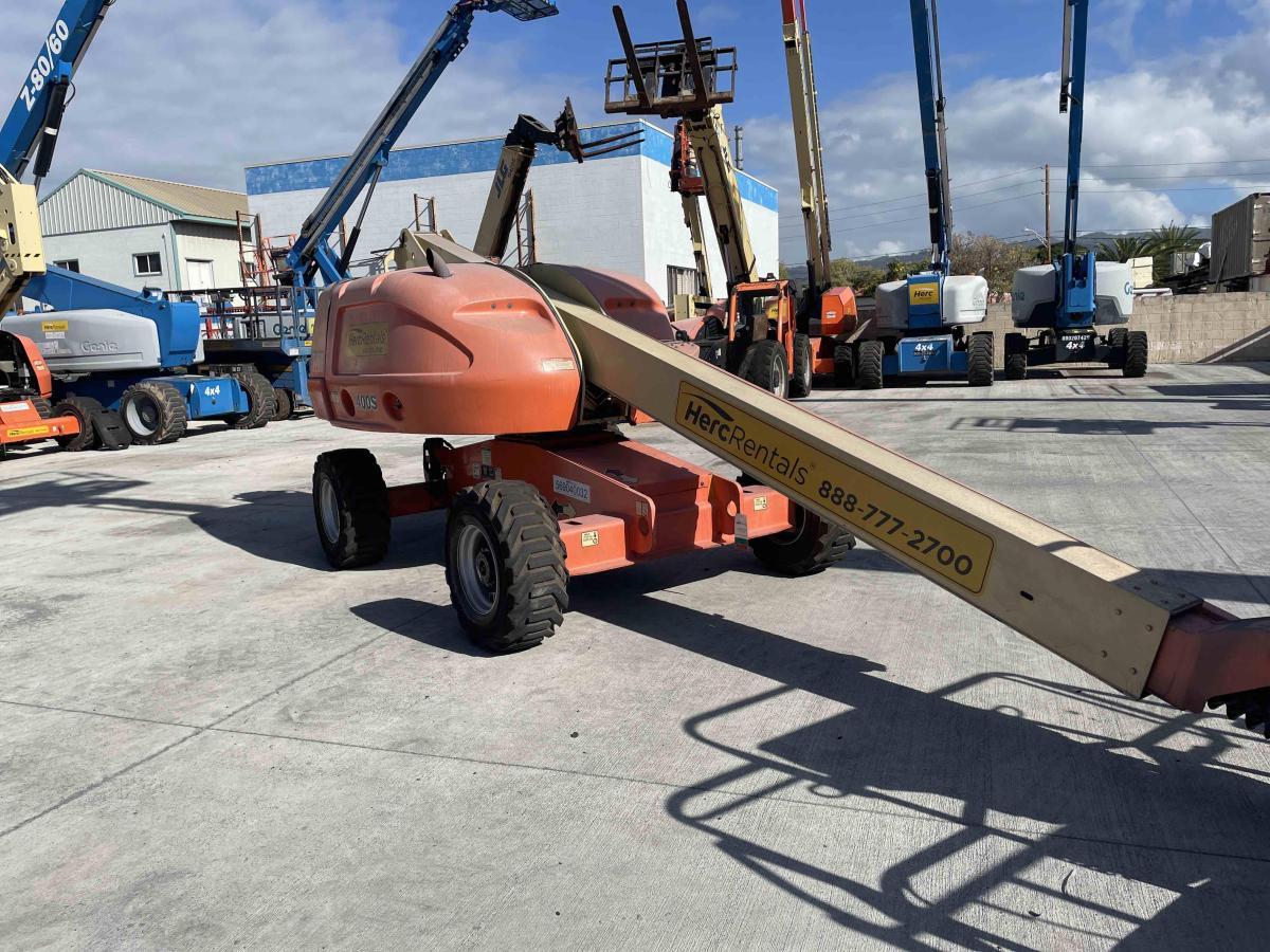 2007 JLG 400S