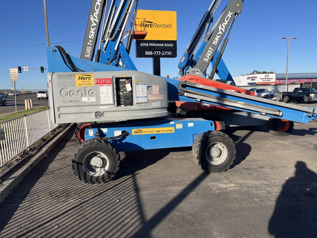 2018 Genie S-45-4