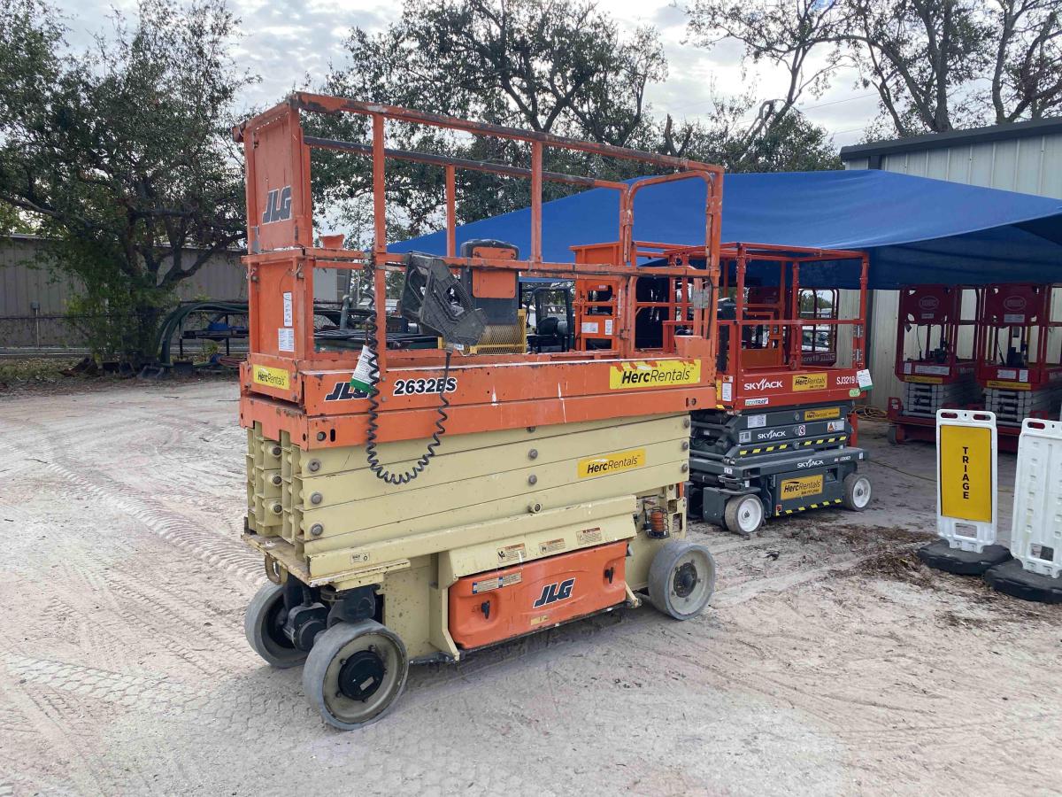 2018 JLG 2632ES