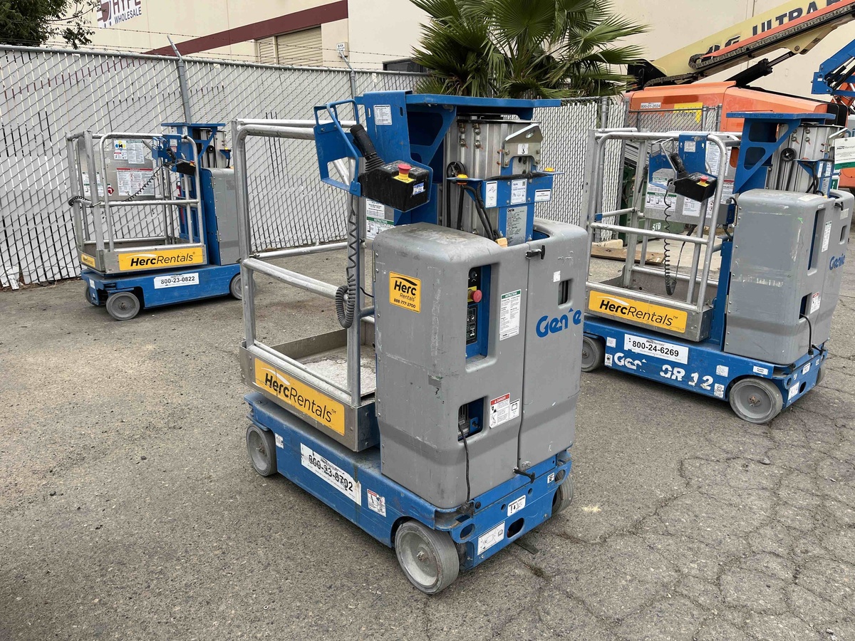 2018 Genie GR-12-2