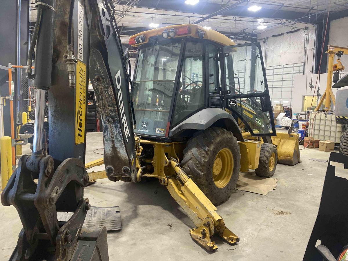2018 John Deere 310L EP