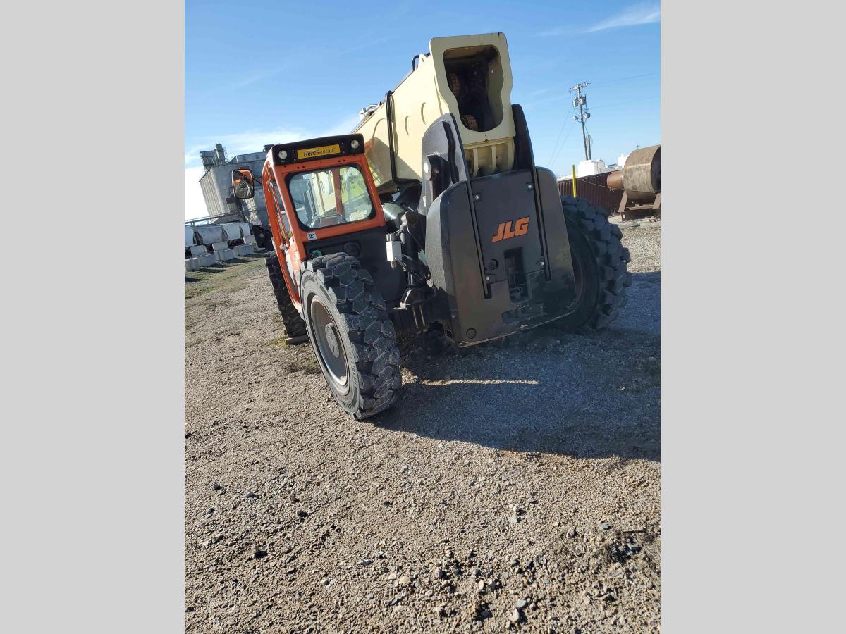 2018 JLG 1255