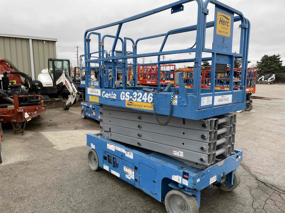 2016 Genie GS-3246