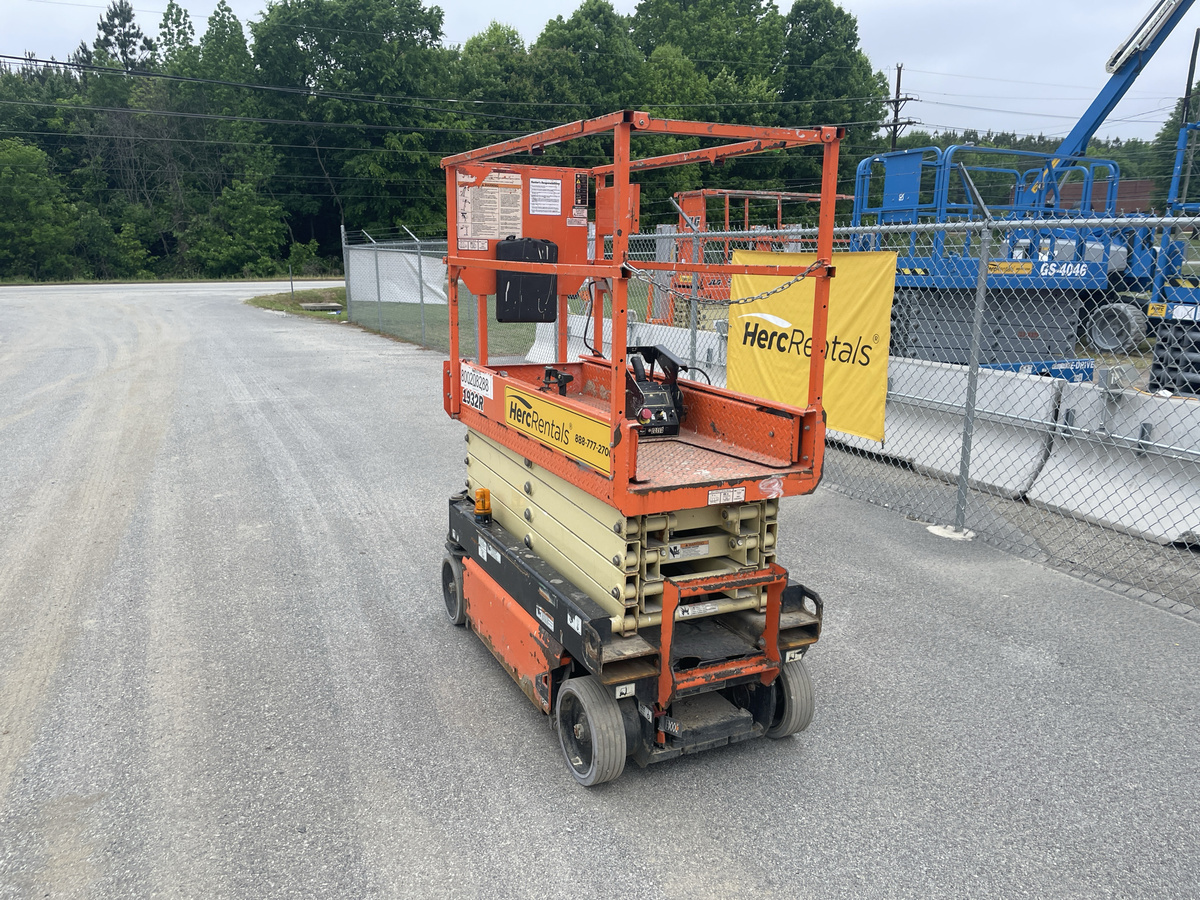 2018 JLG 1932R-3