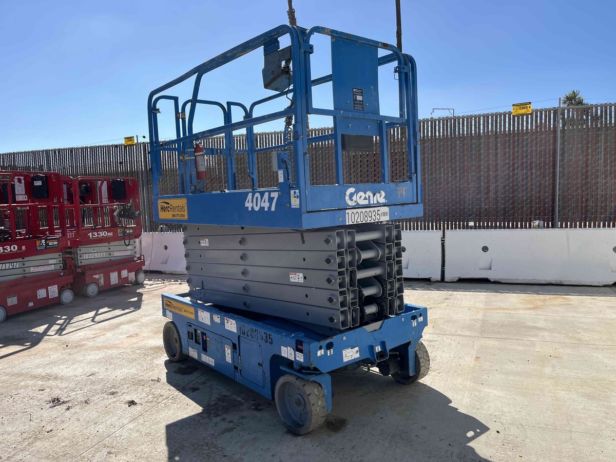 2017 Genie GS-4047-4