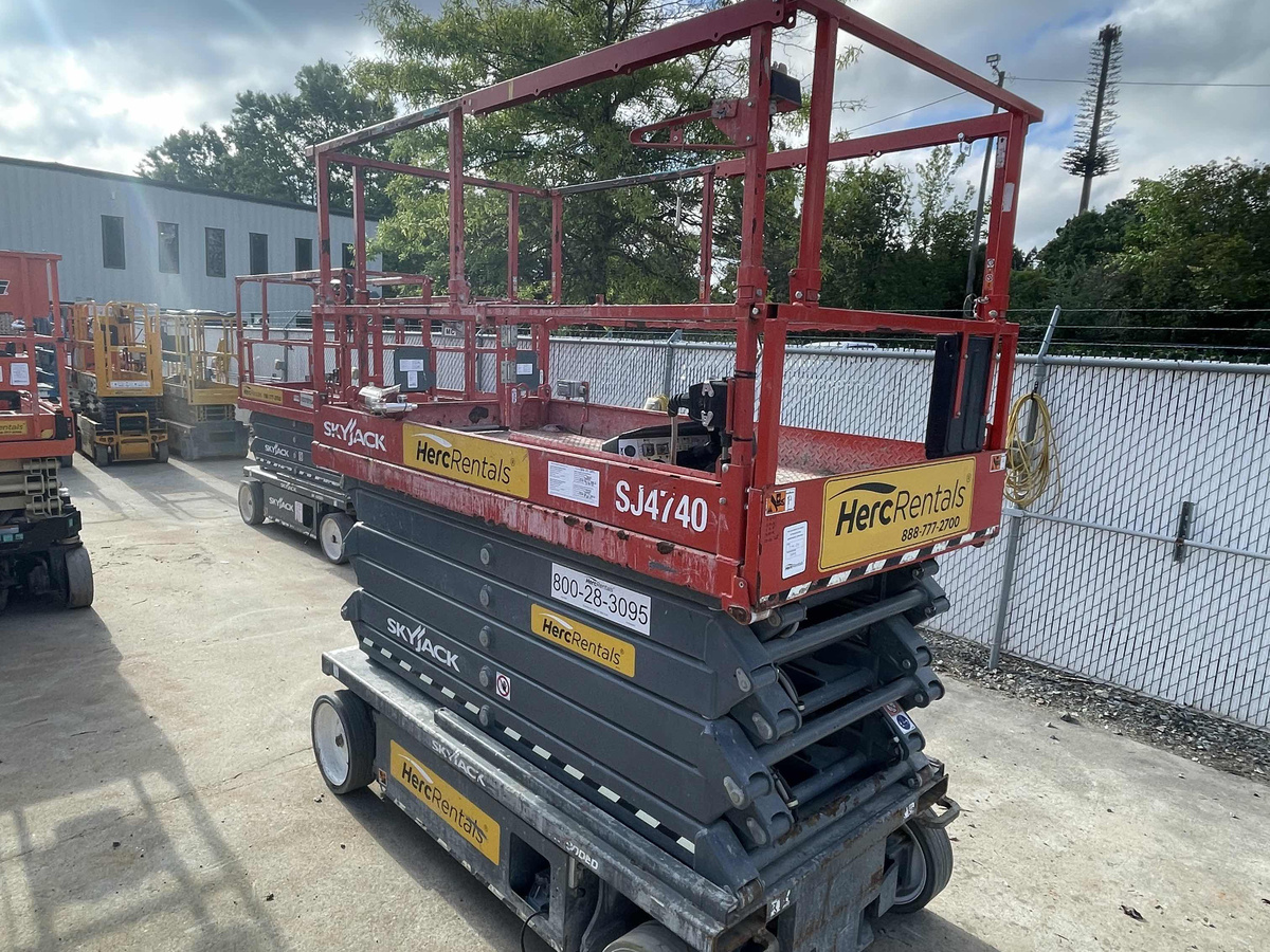 2020 Skyjack SJ4740-2