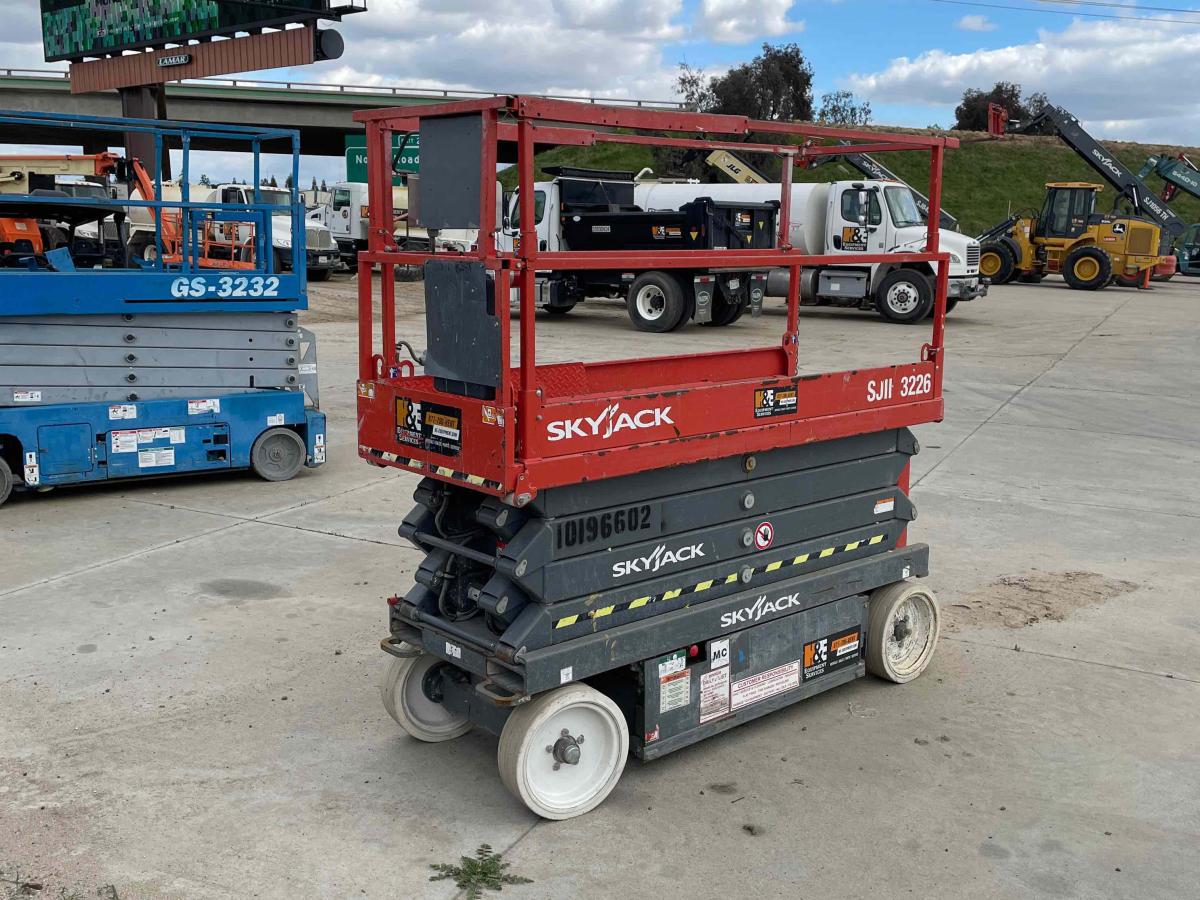 2016 Skyjack SJ3226