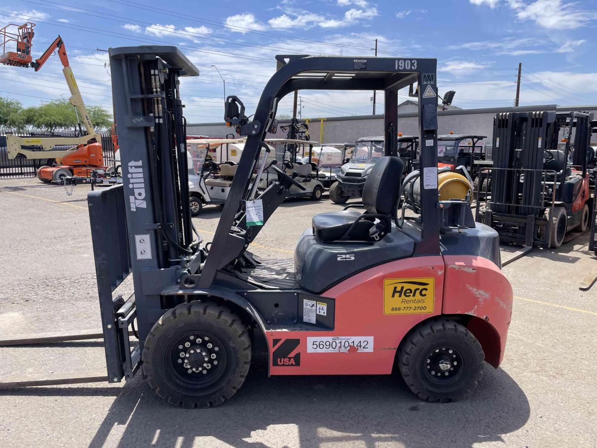 2021 Tailift FG25P