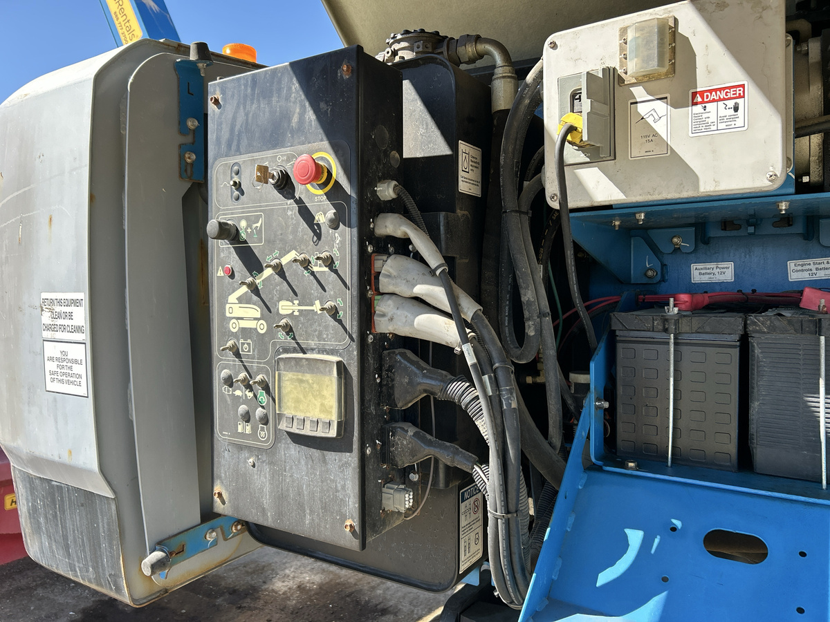 2019 Genie S-85-10