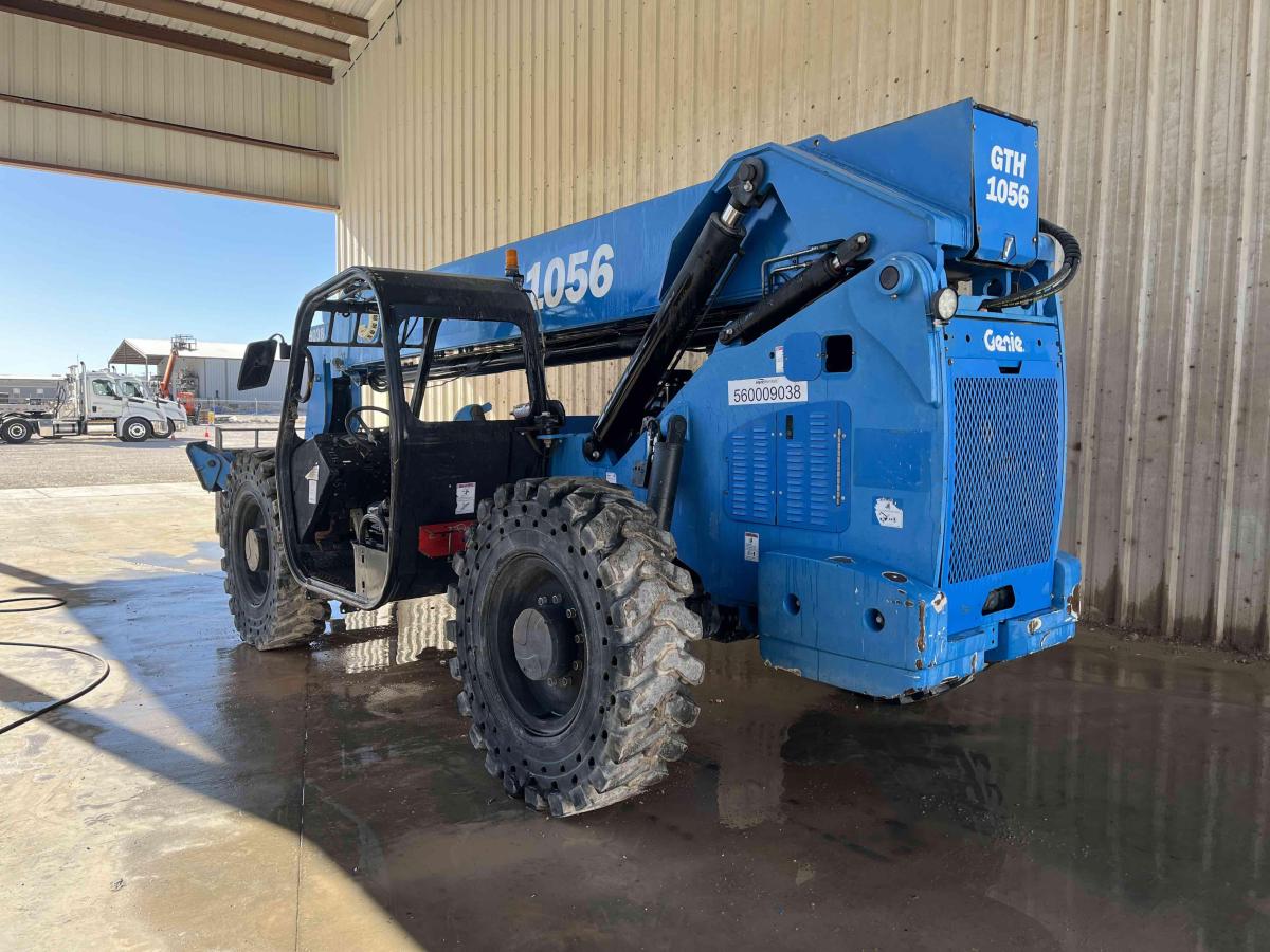2018 Genie GTH-1056