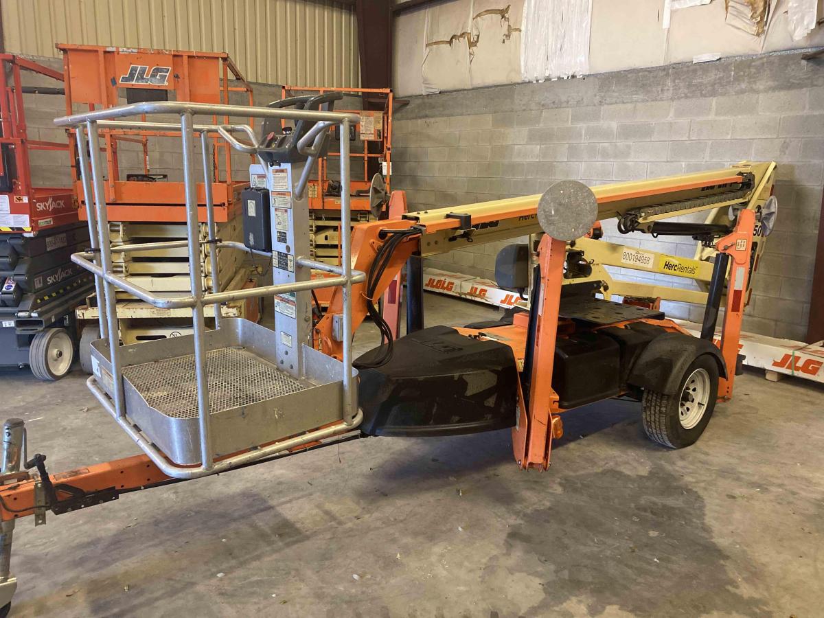 2018 JLG T350