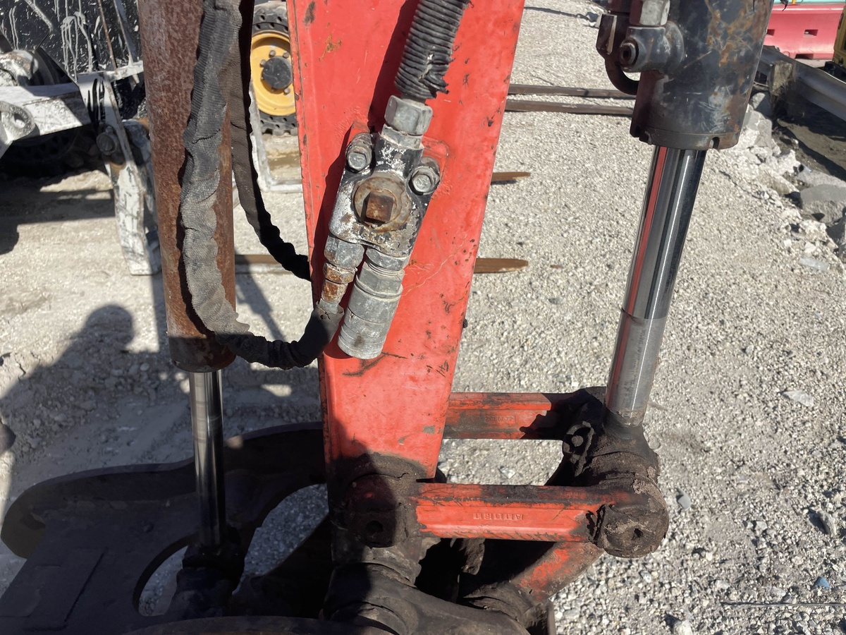 2020 Kubota U27-4-13