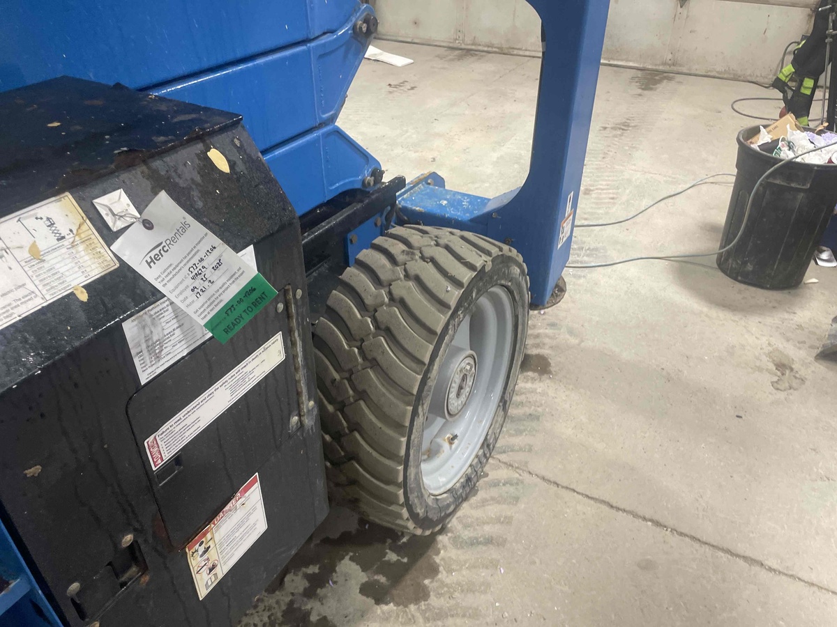 2015 Genie GS-5390 RT-10