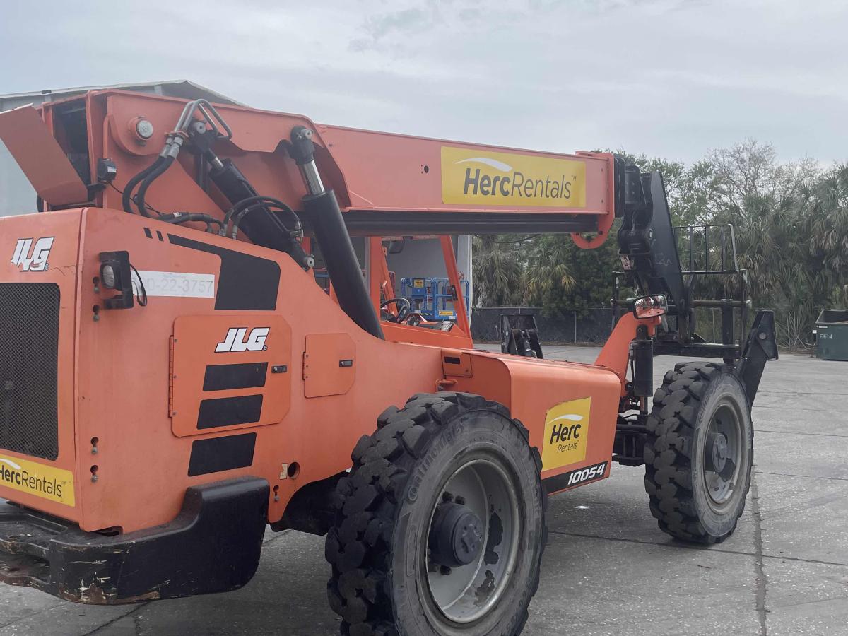 2018 SkyTrak 10054