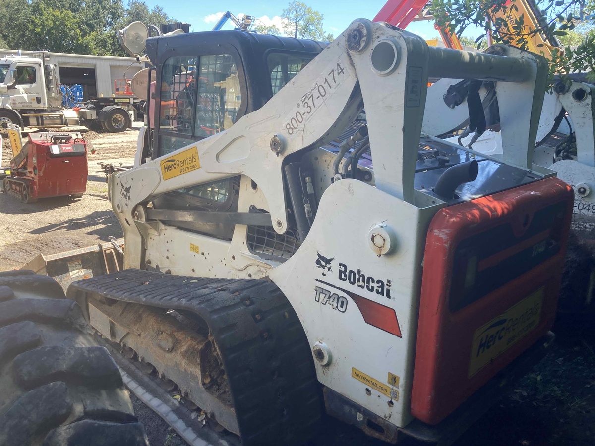 2022 Bobcat T740-2