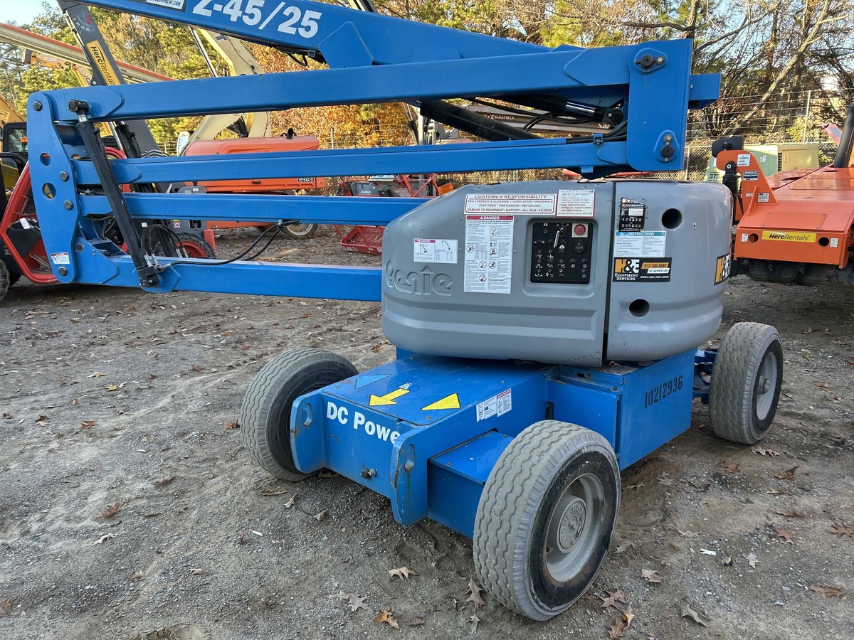 2017 Genie Z-45/25-12