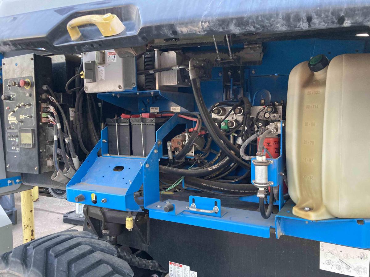 2019 Genie S-85