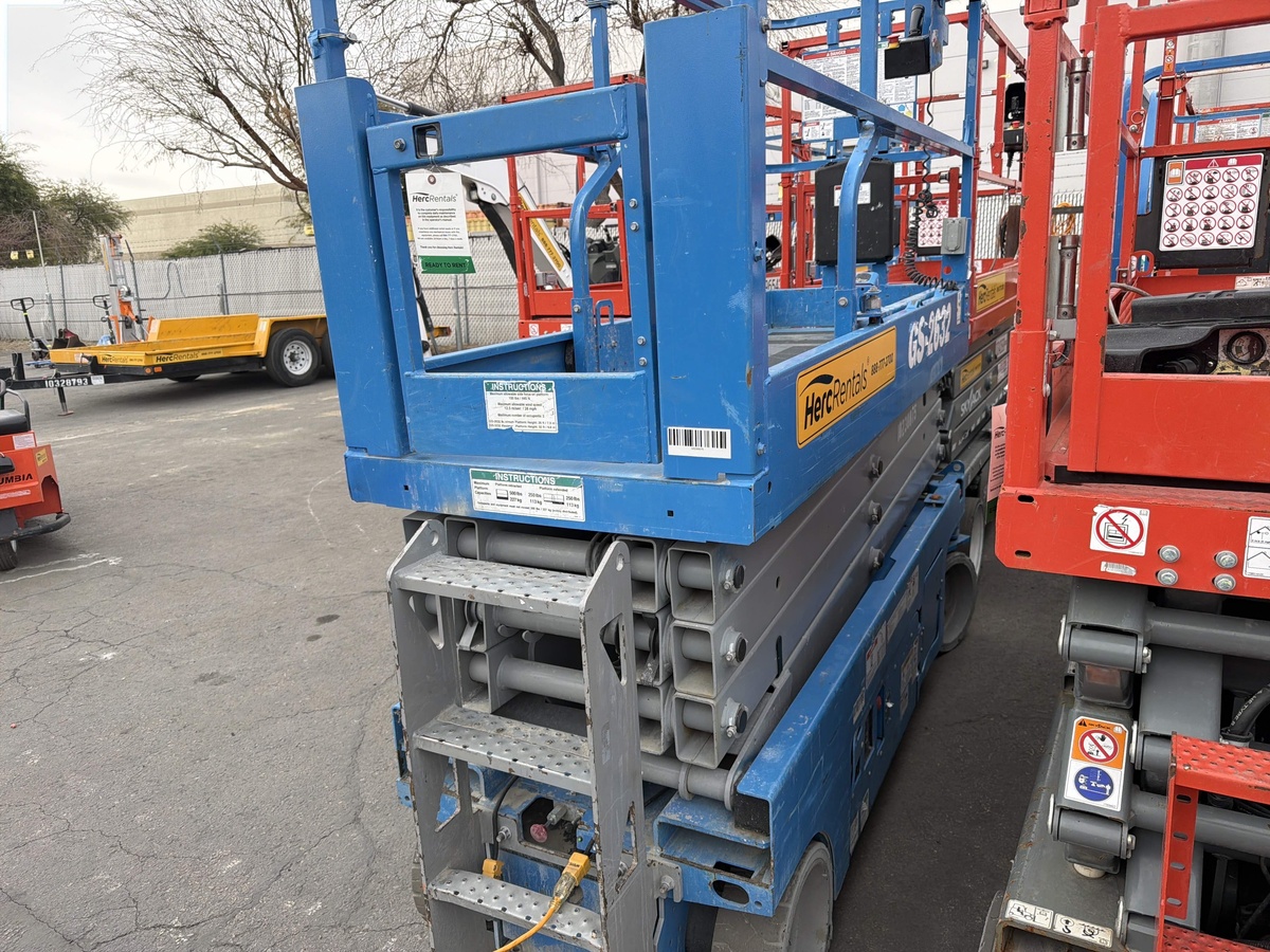 2017 Genie GS-2632-3