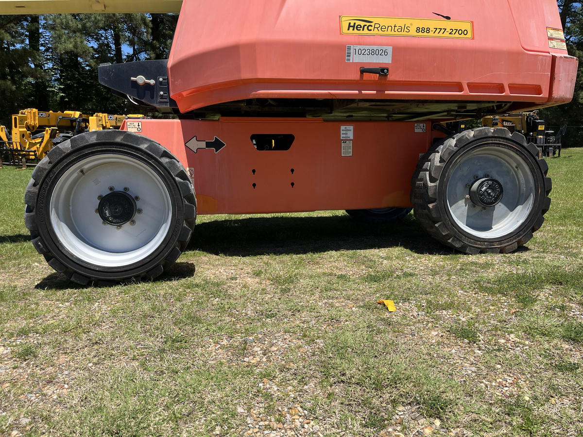 2018 JLG 660SJ-9