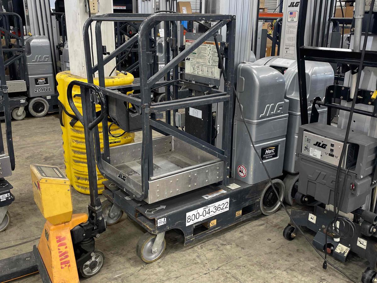 2015 JLG 20MVL