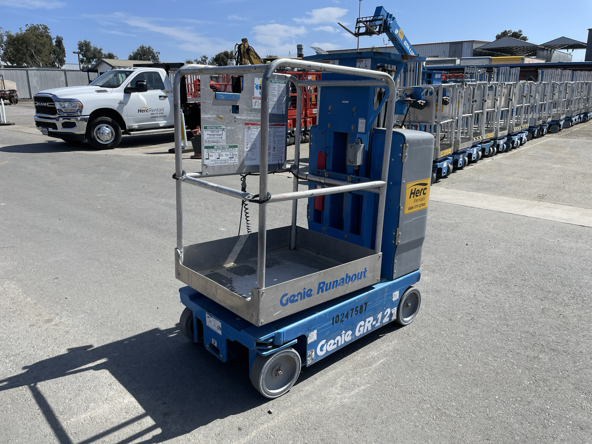 2018 Genie GR-12-3