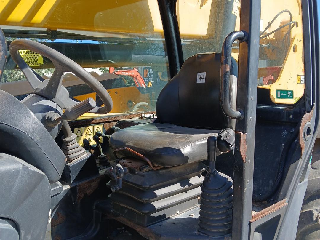 2017 JCB 510-56