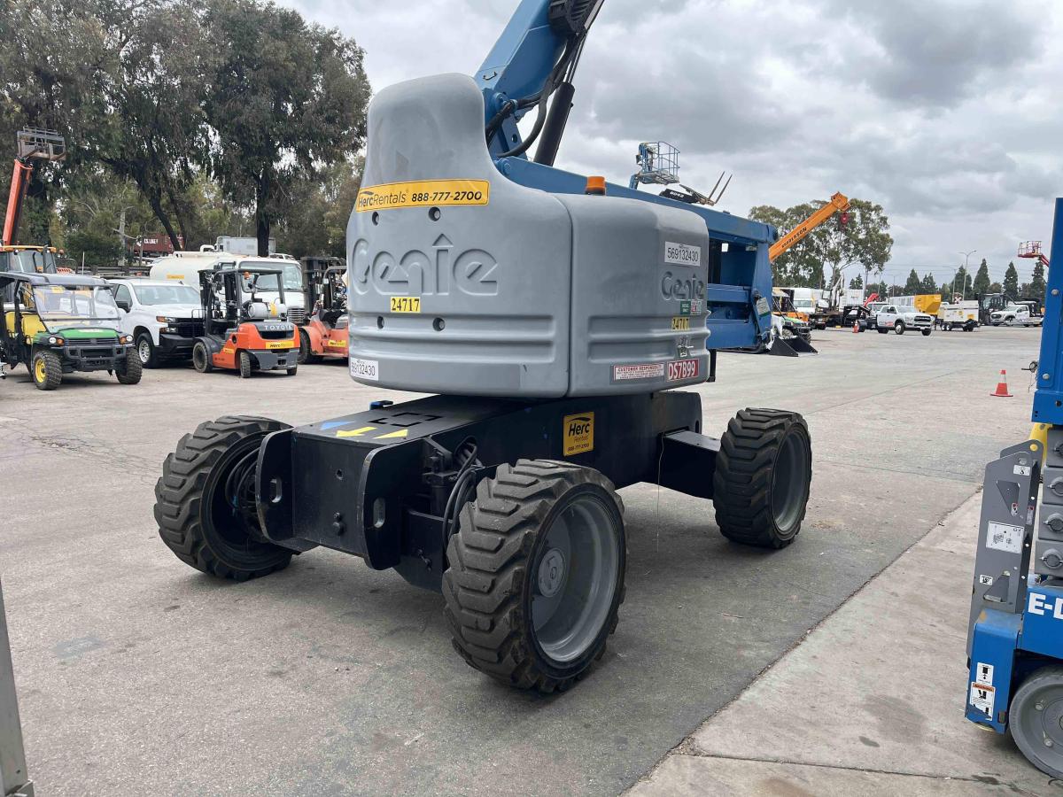 2013 Genie Z-60/34