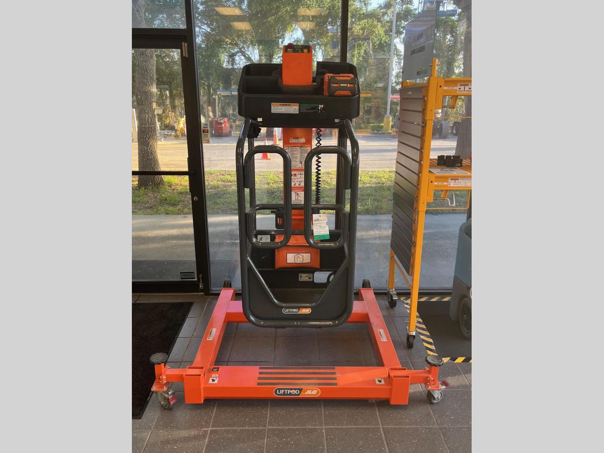 2021 JLG FT140