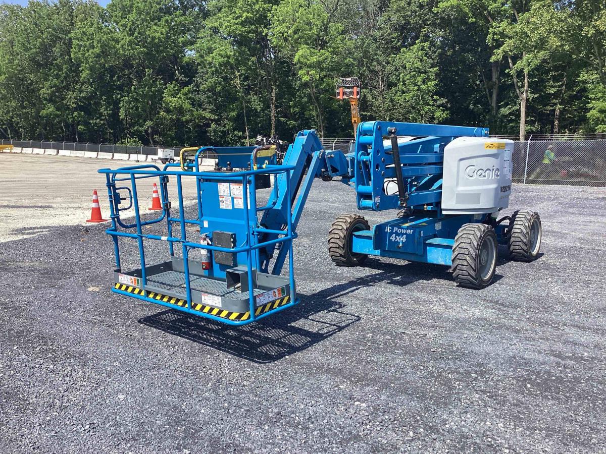 2017 Genie Z-45/25 RT