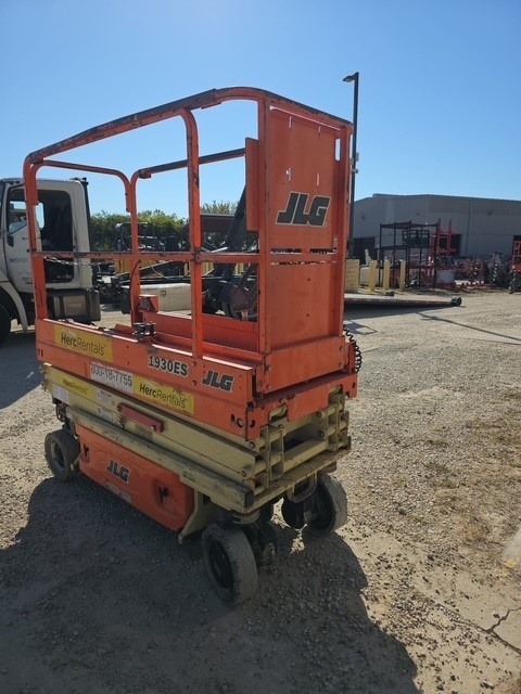 2017 JLG 1930ES-1