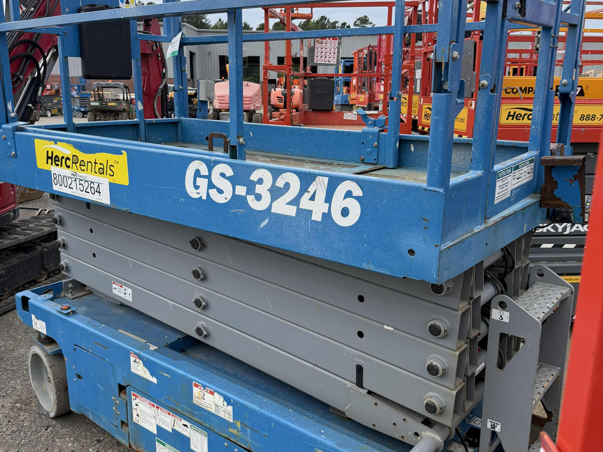 2018 Genie GS-3246-6