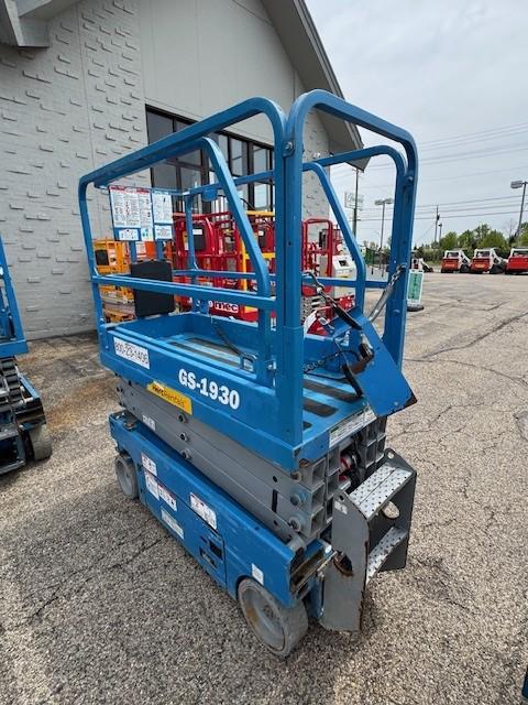 2018 Genie GS-1930