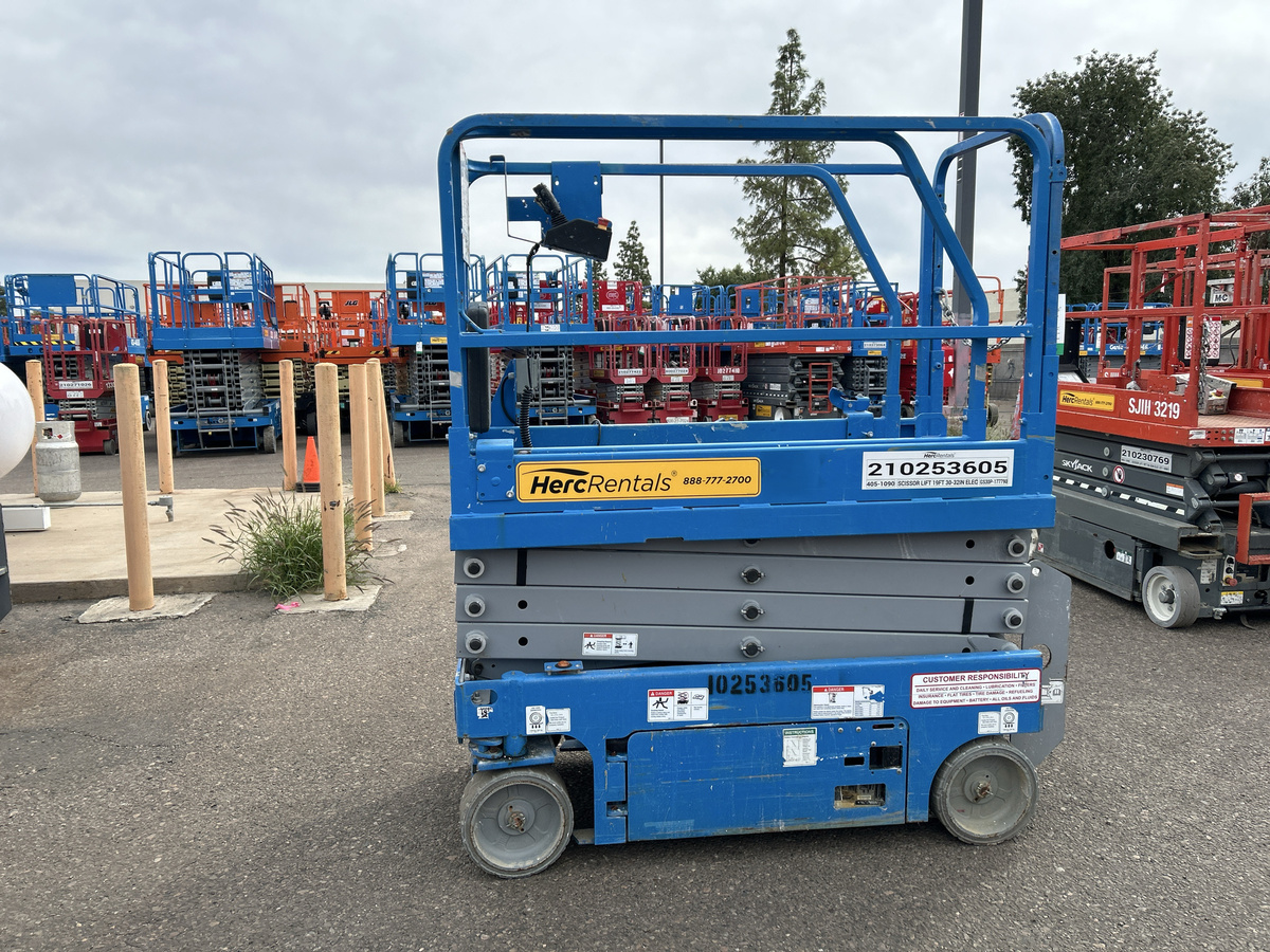 2018 Genie GS-1930