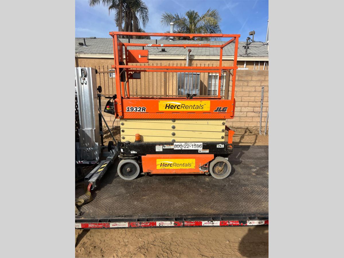 2018 JLG 1932R-1