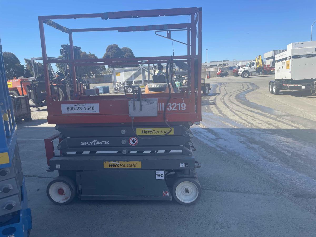 2018 Skyjack SJ3219