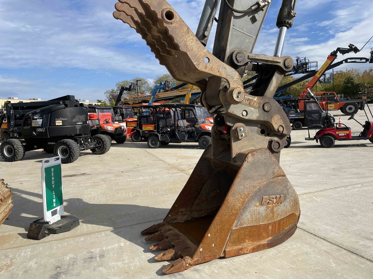 2019 Volvo EC300EL-6