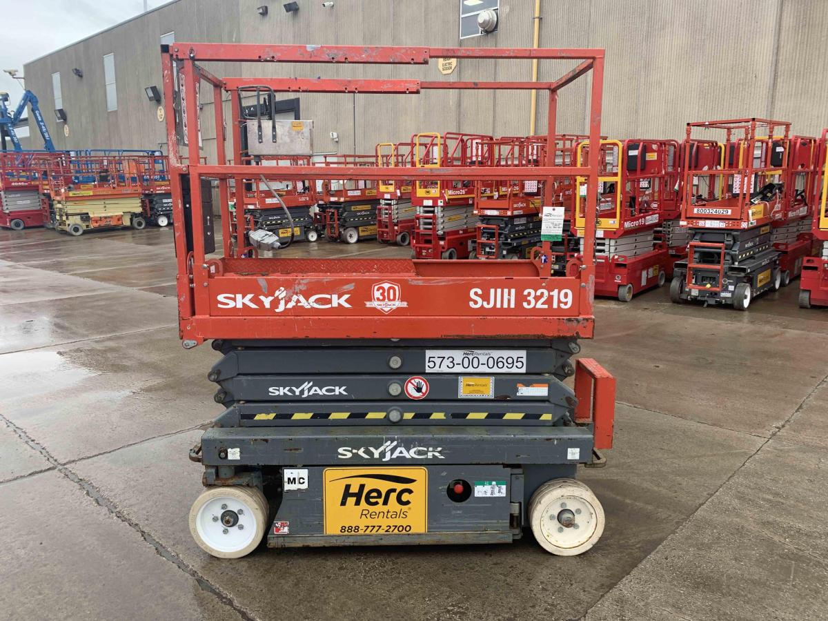2015 Skyjack SJ3219