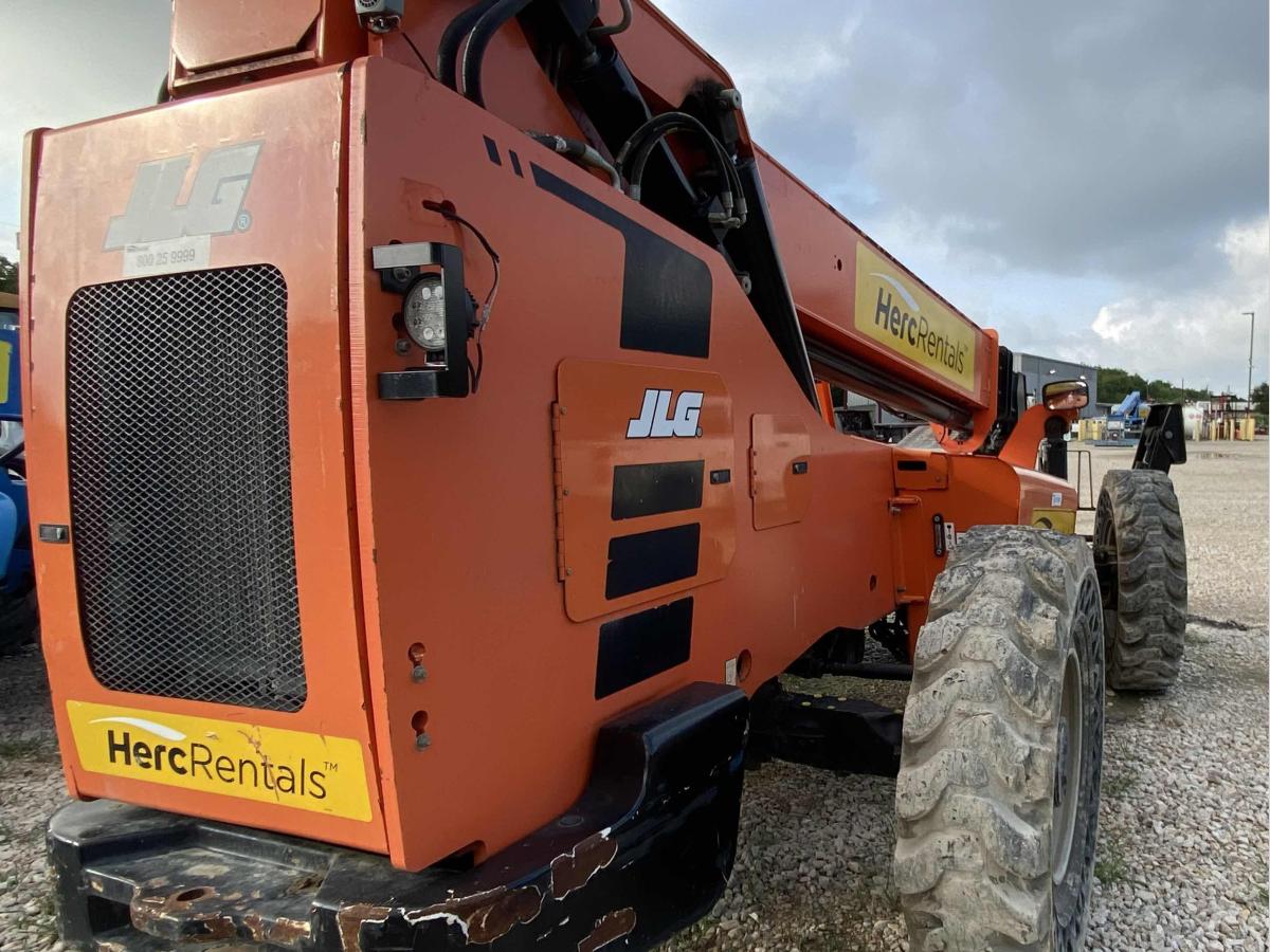 2019 SkyTrak 10042
