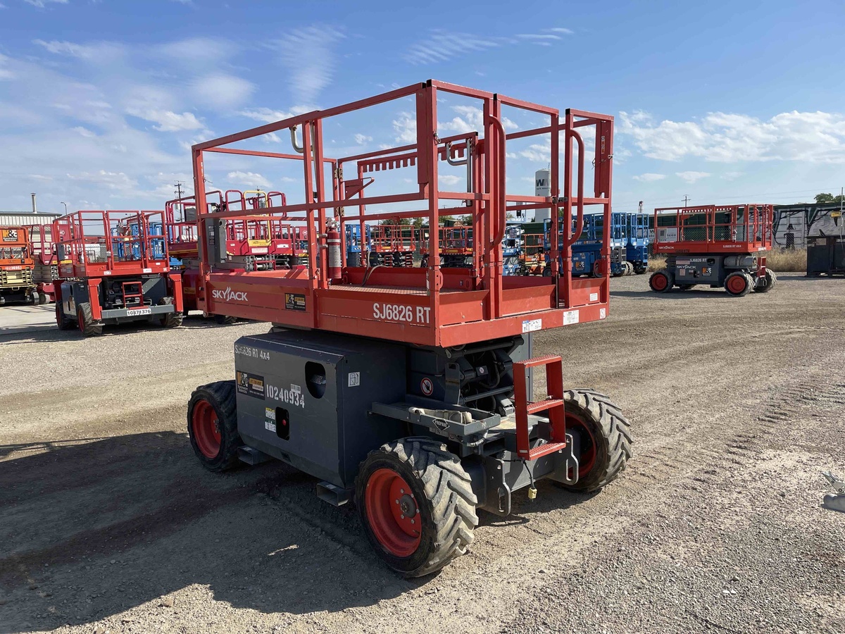 2018 Skyjack SJ-6826RT-6