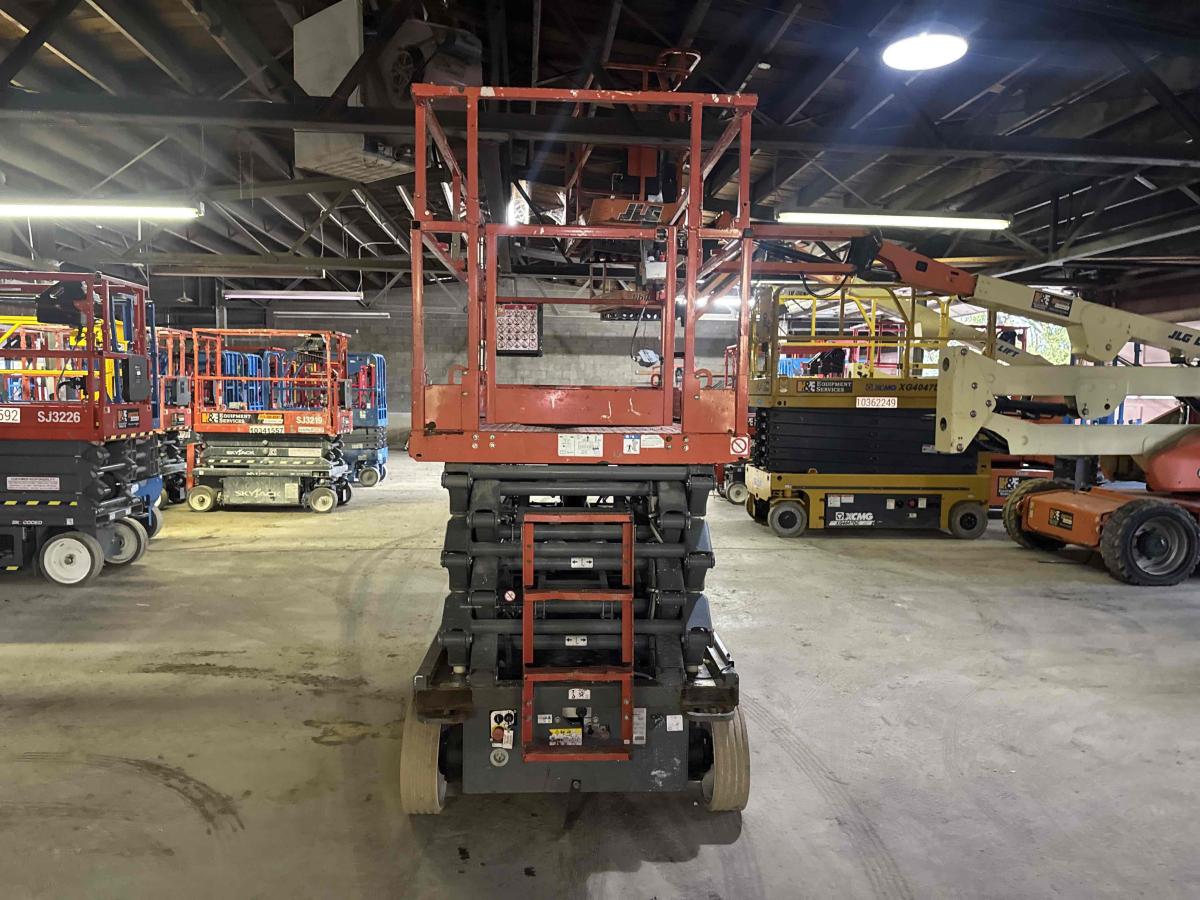 2017 Skyjack SJ4740