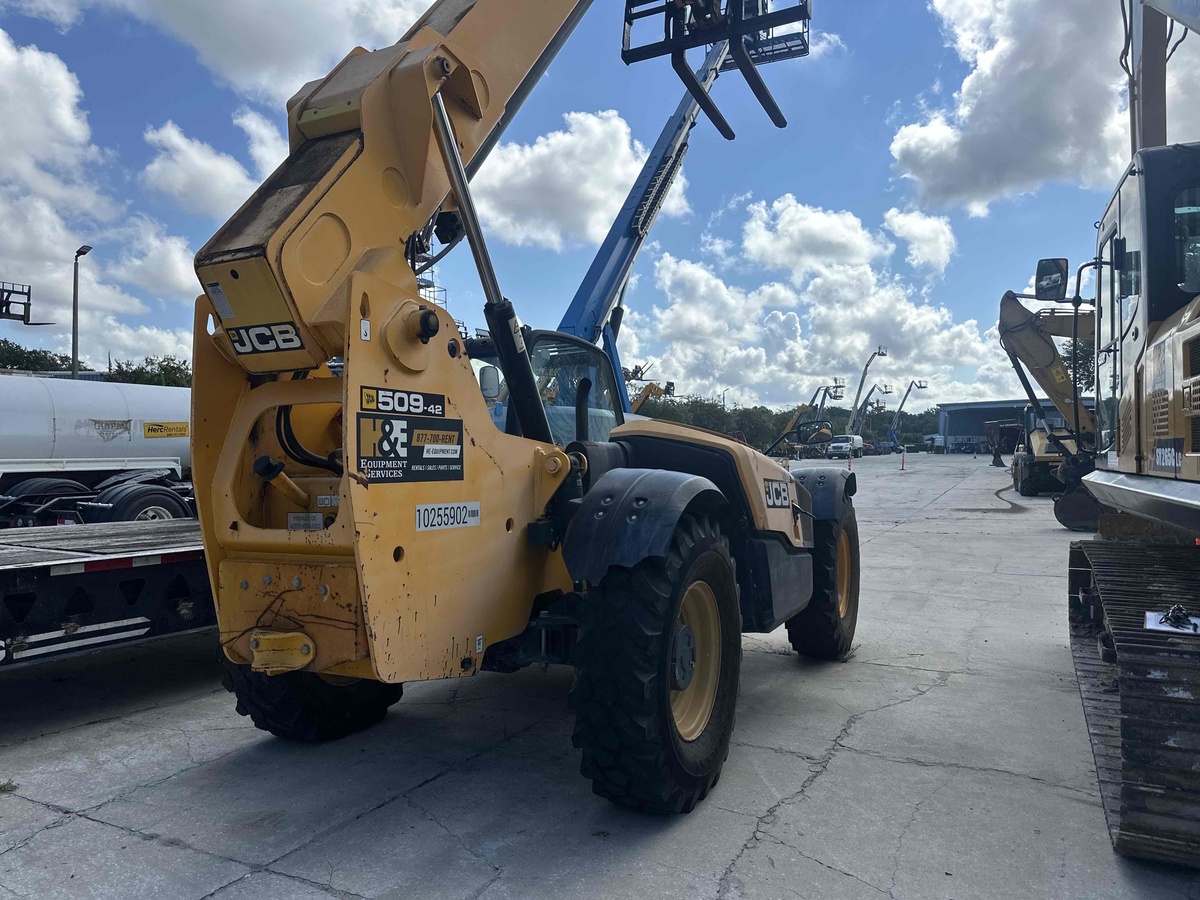 2018 JCB 509-42-5