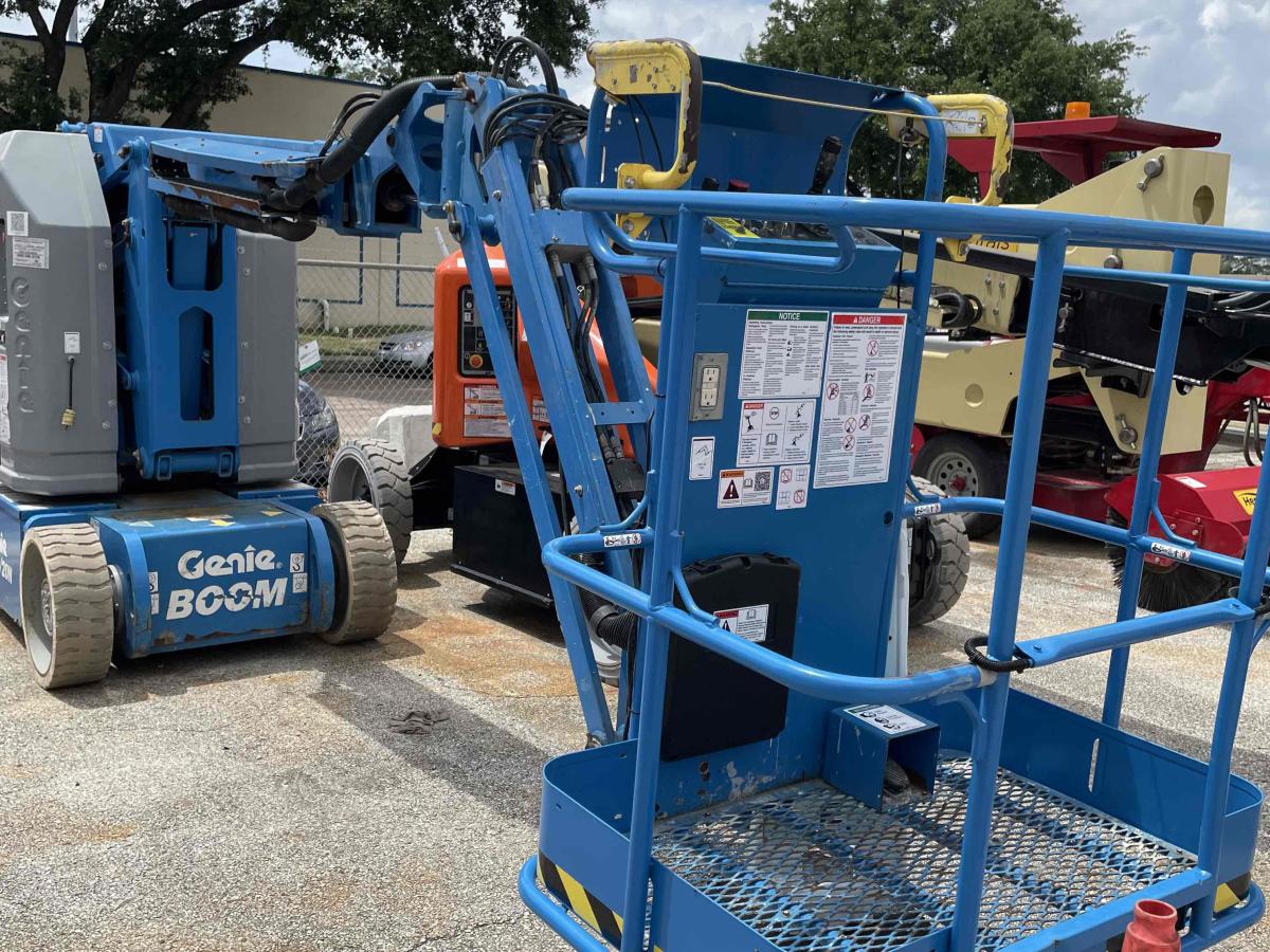 2017 Genie Z-30/20 N