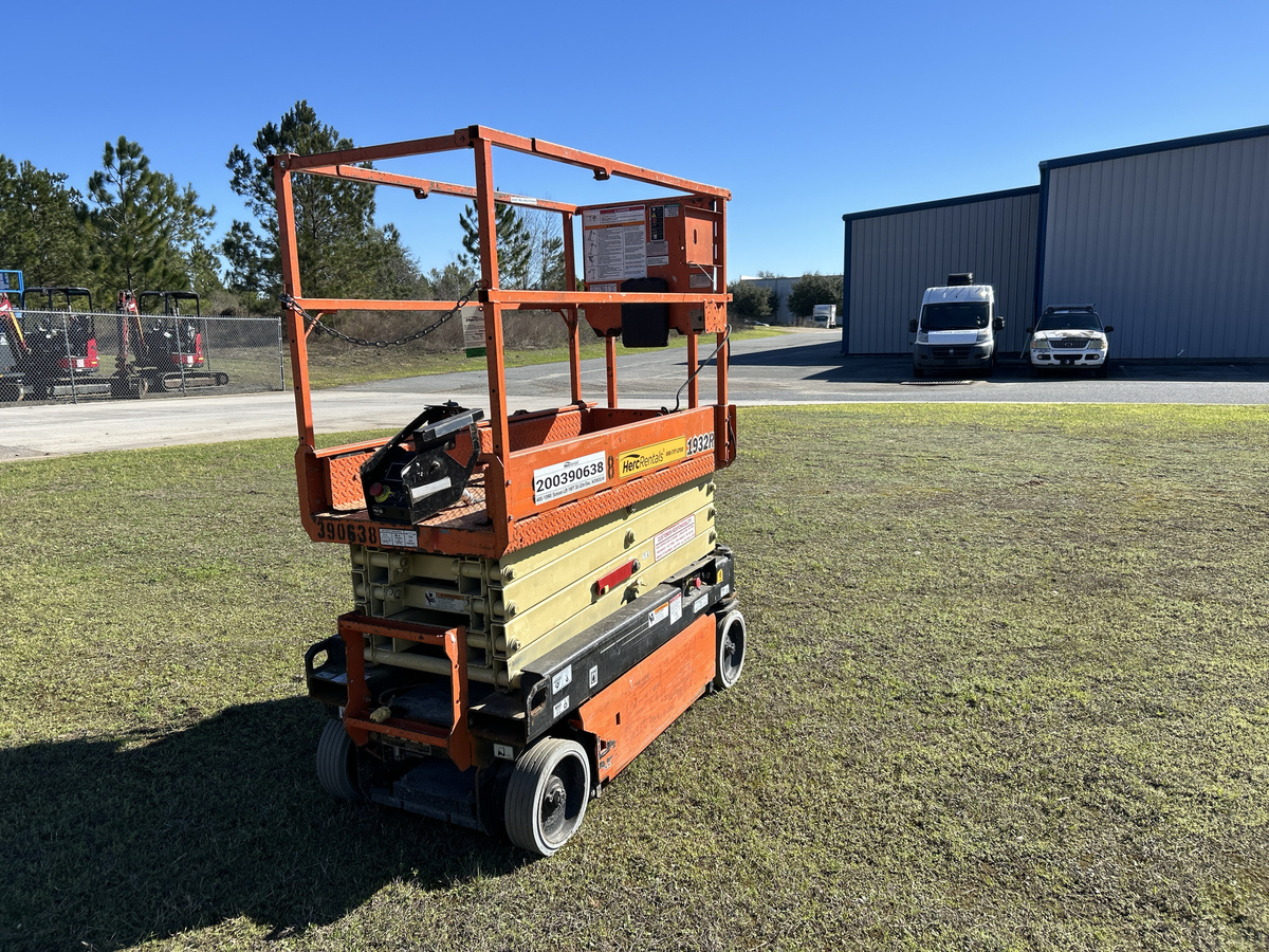 2019 JLG 1932R-6