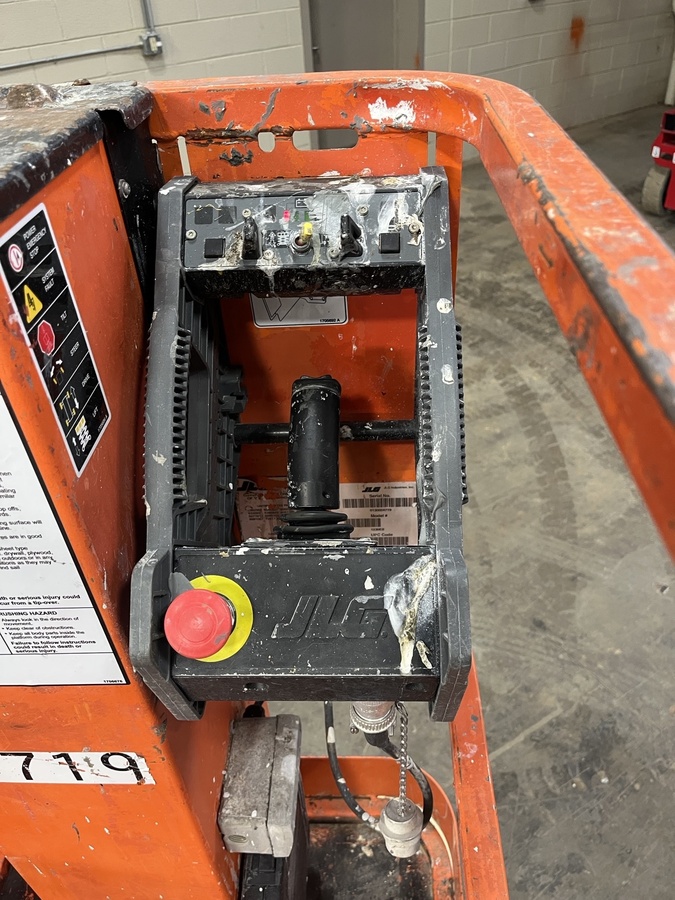 2016 JLG 1230ES-5